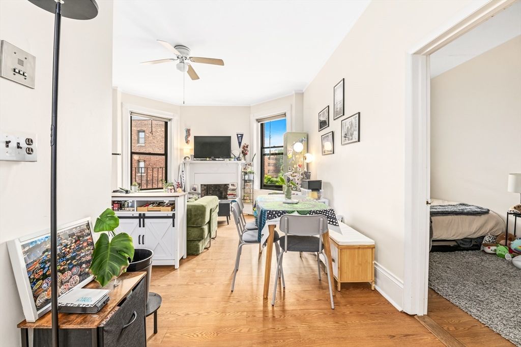 9 Buswell Street 3R, Boston, MA 02215
