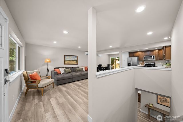 14310 176th Avenue SE, Renton, WA 98059