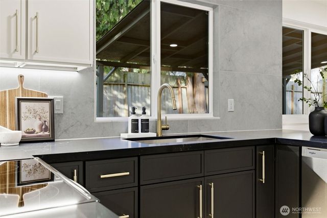 4136 SW 321st ST, Federal Way, WA 98023