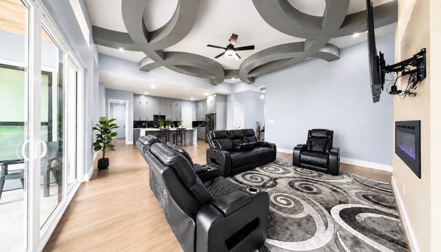 921 Delk Drive, Arlington, TX 76013