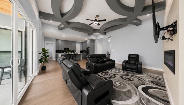 921 Delk Drive, Arlington, TX 76013