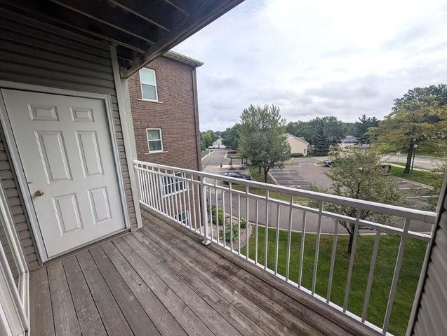 2231 Penn Place 213, North Saint Paul, MN 55109