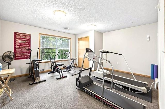 2231 Penn Place 213, North Saint Paul, MN 55109