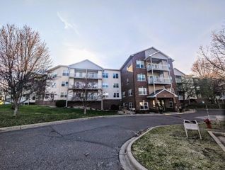 2231 Penn Place 213, North Saint Paul, MN 55109
