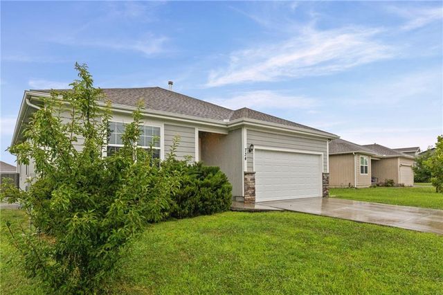 734 S Cypress Street, Gardner, KS 66030