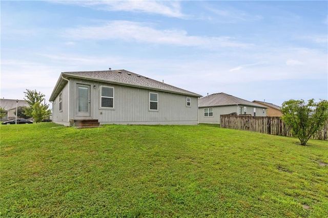 734 S Cypress Street, Gardner, KS 66030