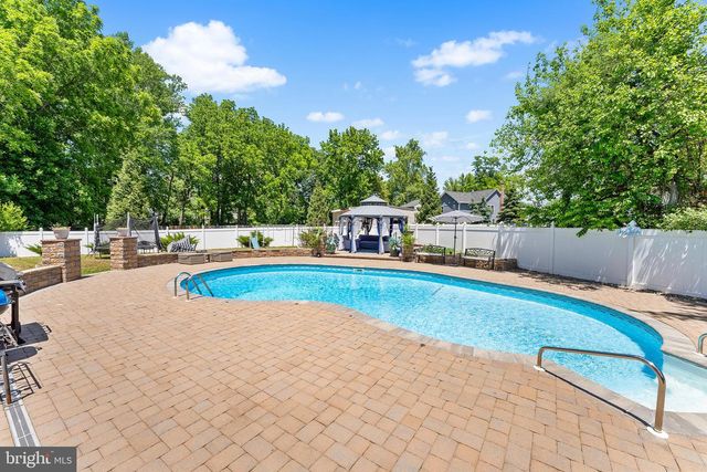 17 JOEL CT, Lindenwold, NJ 08021