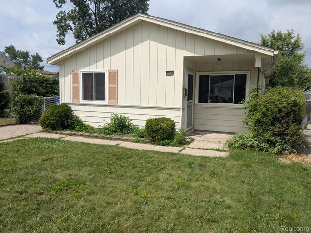 23911 METHUEN Avenue, Warren, MI 48091