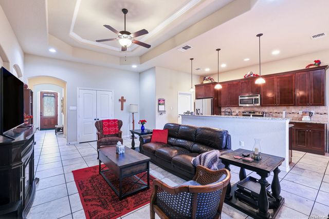 3963 Bacall, Converse, TX 78109