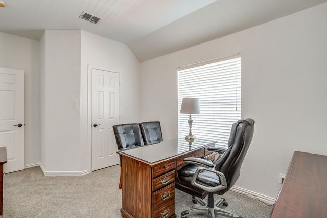 8216 Dogwood Lane, Irving, TX 75063