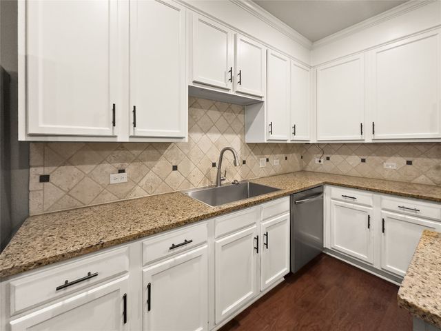 707 Dickerson Lane, Mansfield, TX 76063