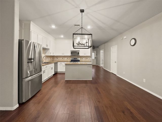 707 Dickerson Lane, Mansfield, TX 76063