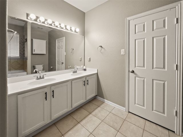 707 Dickerson Lane, Mansfield, TX 76063