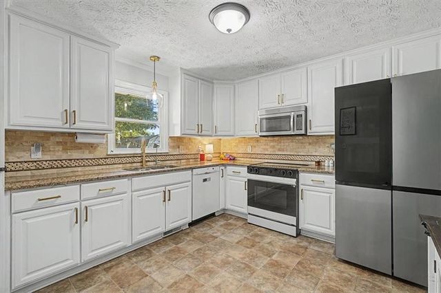 26 Gray Rock Drive NW, Rome, GA 30165