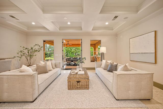 4000 Kingsbarns Dr, Roseville, CA 95747
