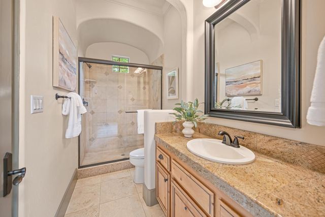 4000 Kingsbarns Dr, Roseville, CA 95747