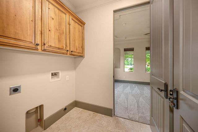 4000 Kingsbarns Dr, Roseville, CA 95747