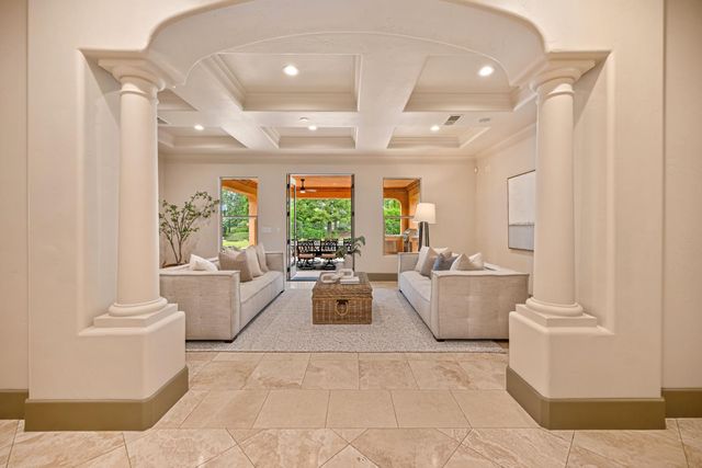 4000 Kingsbarns Dr, Roseville, CA 95747