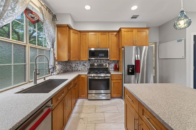 3115 Saddle Ridge Court, Richmond, TX 77406