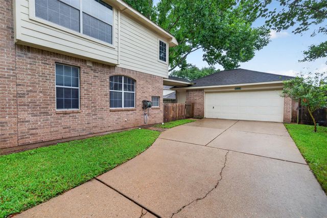 3115 Saddle Ridge Court, Richmond, TX 77406