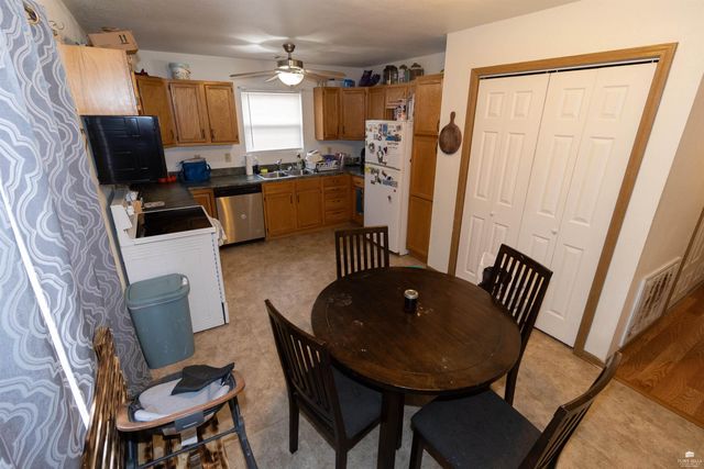 305 Northfield Road, Manhattan, KS 66502