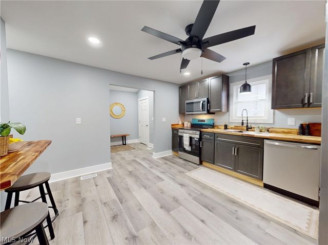 1465 North Boulevard, Kent, OH 44240