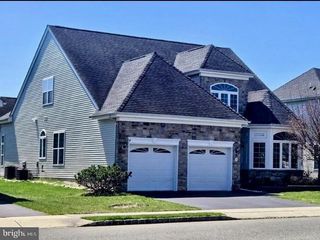 16 PLYMOUTH WAY, Barnegat, NJ 08005
