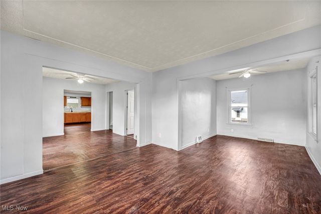 1033 W 21st Street, Lorain, OH 44052