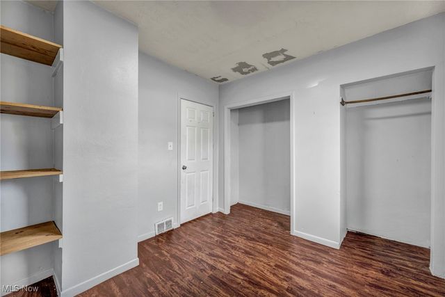 1033 W 21st Street, Lorain, OH 44052