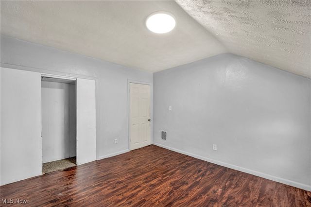 1033 W 21st Street, Lorain, OH 44052