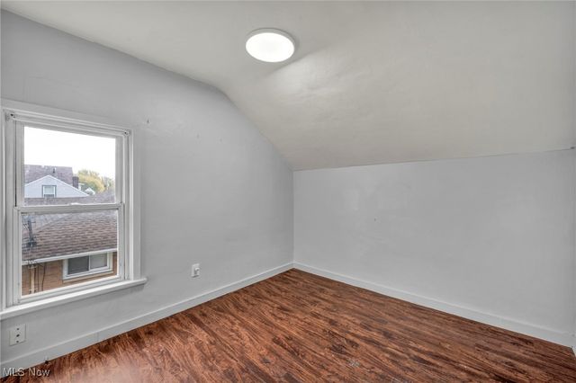 1033 W 21st Street, Lorain, OH 44052