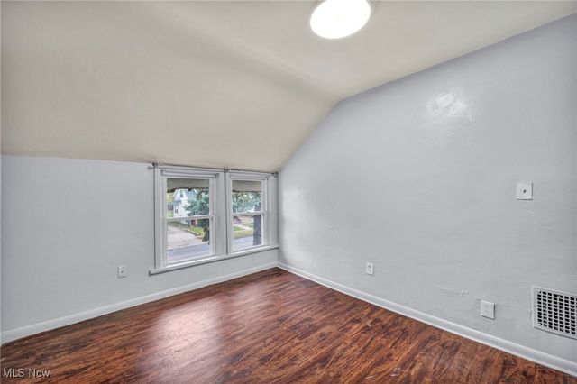 1033 W 21st Street, Lorain, OH 44052