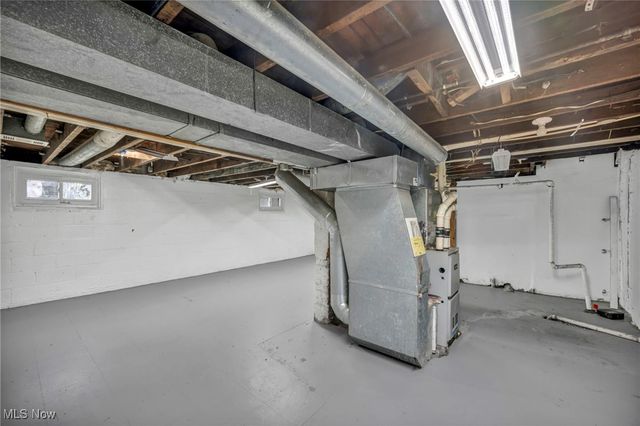 1033 W 21st Street, Lorain, OH 44052