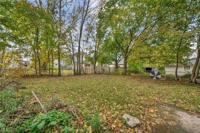 1033 W 21st Street, Lorain, OH 44052