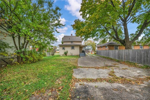 1033 W 21st Street, Lorain, OH 44052