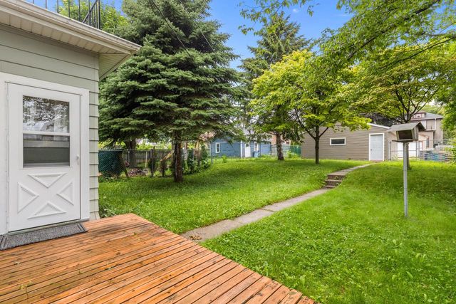 1422 St Clair AVENUE, Sheboygan, WI 53081