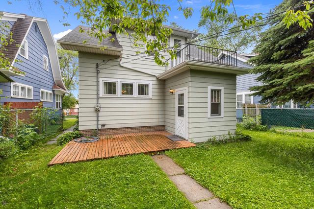 1422 St Clair AVENUE, Sheboygan, WI 53081