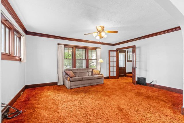 1422 St Clair AVENUE, Sheboygan, WI 53081