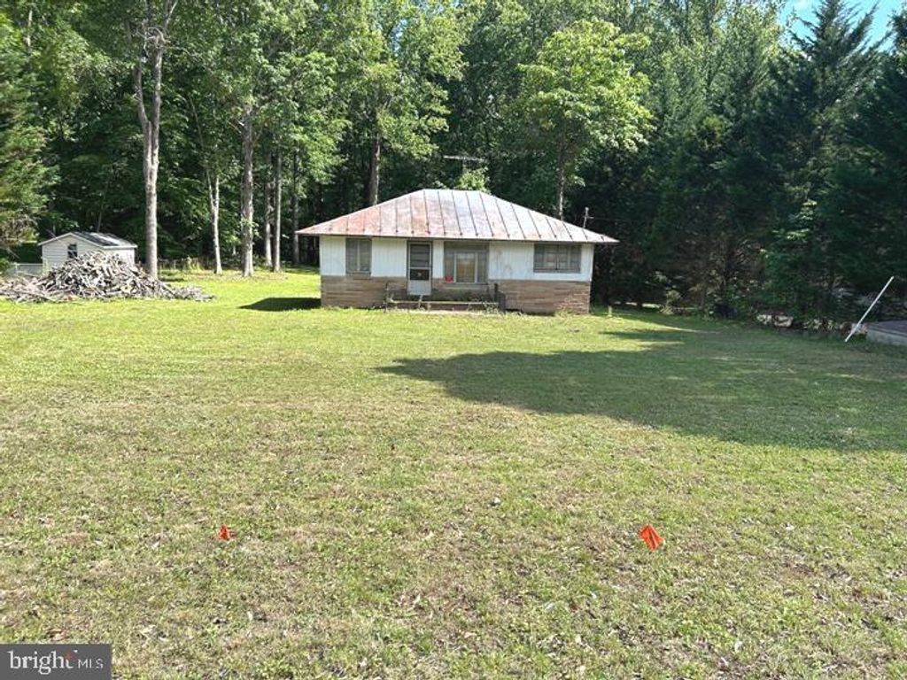 13005 COMPTON RD, Clifton, VA 20124