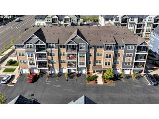 17181 Sw SNOWDALE St 302, Beaverton, OR 97007