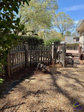 134 Ashford Park, Macon, GA 31210