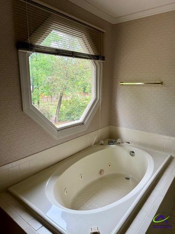 134 Ashford Park, Macon, GA 31210