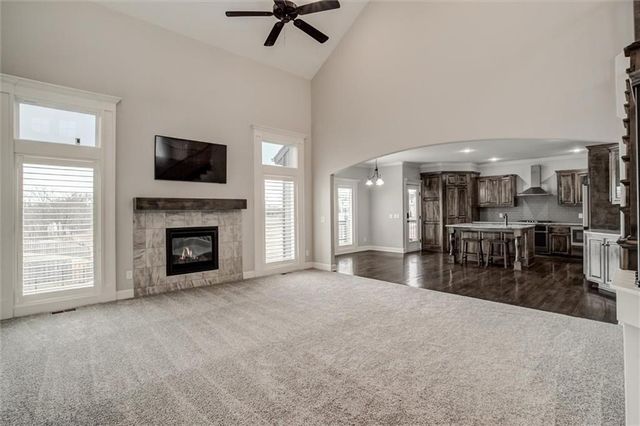 10423 N Chelsea Avenue, Kansas City, MO 64156