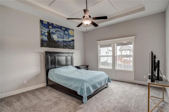 10423 N Chelsea Avenue, Kansas City, MO 64156