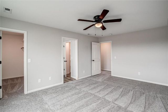 10423 N Chelsea Avenue, Kansas City, MO 64156