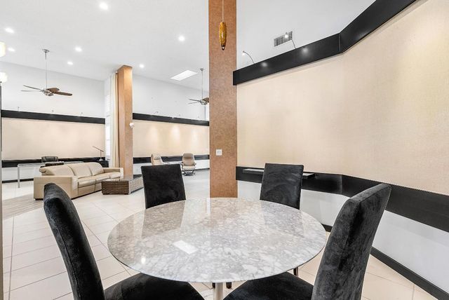 6220 San Michel Way, Delray Beach, FL 33484