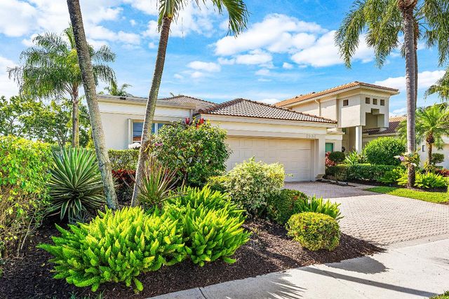 6220 San Michel Way, Delray Beach, FL 33484