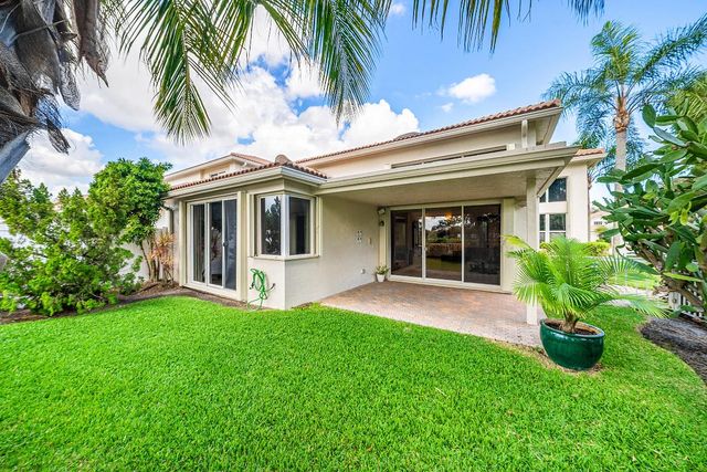6220 San Michel Way, Delray Beach, FL 33484