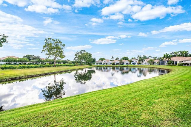 6220 San Michel Way, Delray Beach, FL 33484