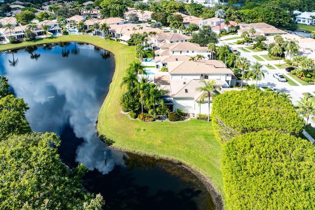 6220 San Michel Way, Delray Beach, FL 33484